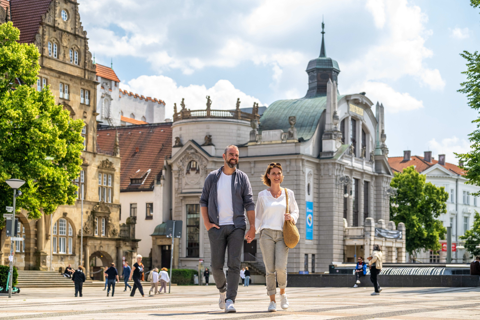 Bielefeld Marketing GmbH / D. Ketz Adult City Male Man Pants Pedestrian Person Walking