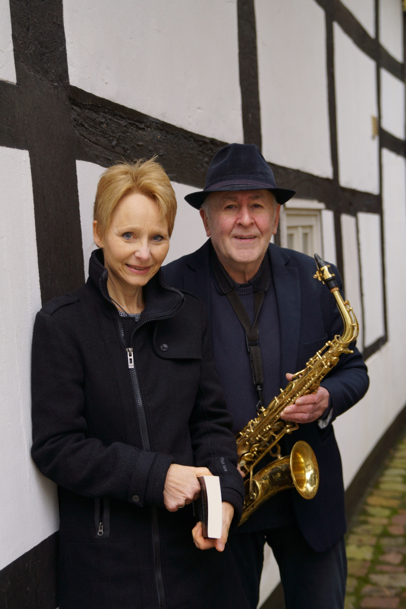Lesung mit der Autorin Heike Rommel und Thomas Schweitzer am Saxofon