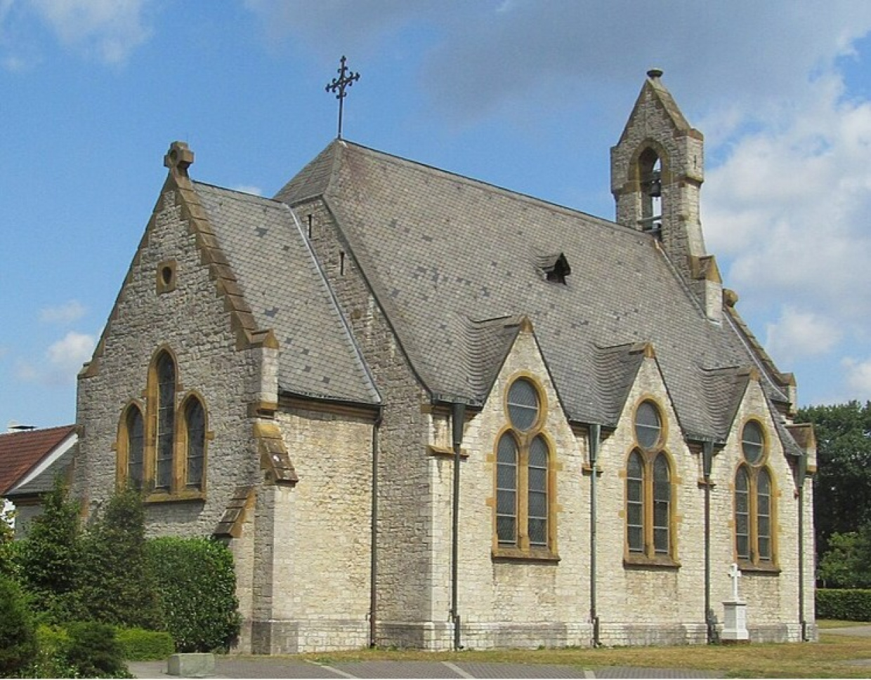 Kreuzkirche by Dieter Haase