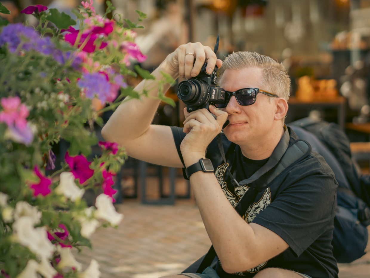 Fotowalk Teilnehmer knipst in der City