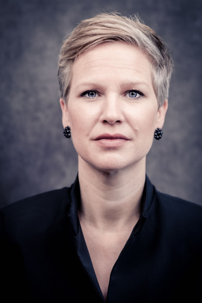 Foto von der Pianistin Anne Hinrichsen