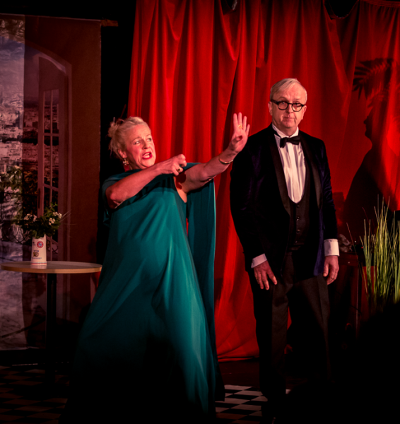 Susanne Mewes und Peter Krudup von Behren im Mobilen Theater