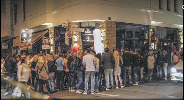 Volles Haus in der WunderBar